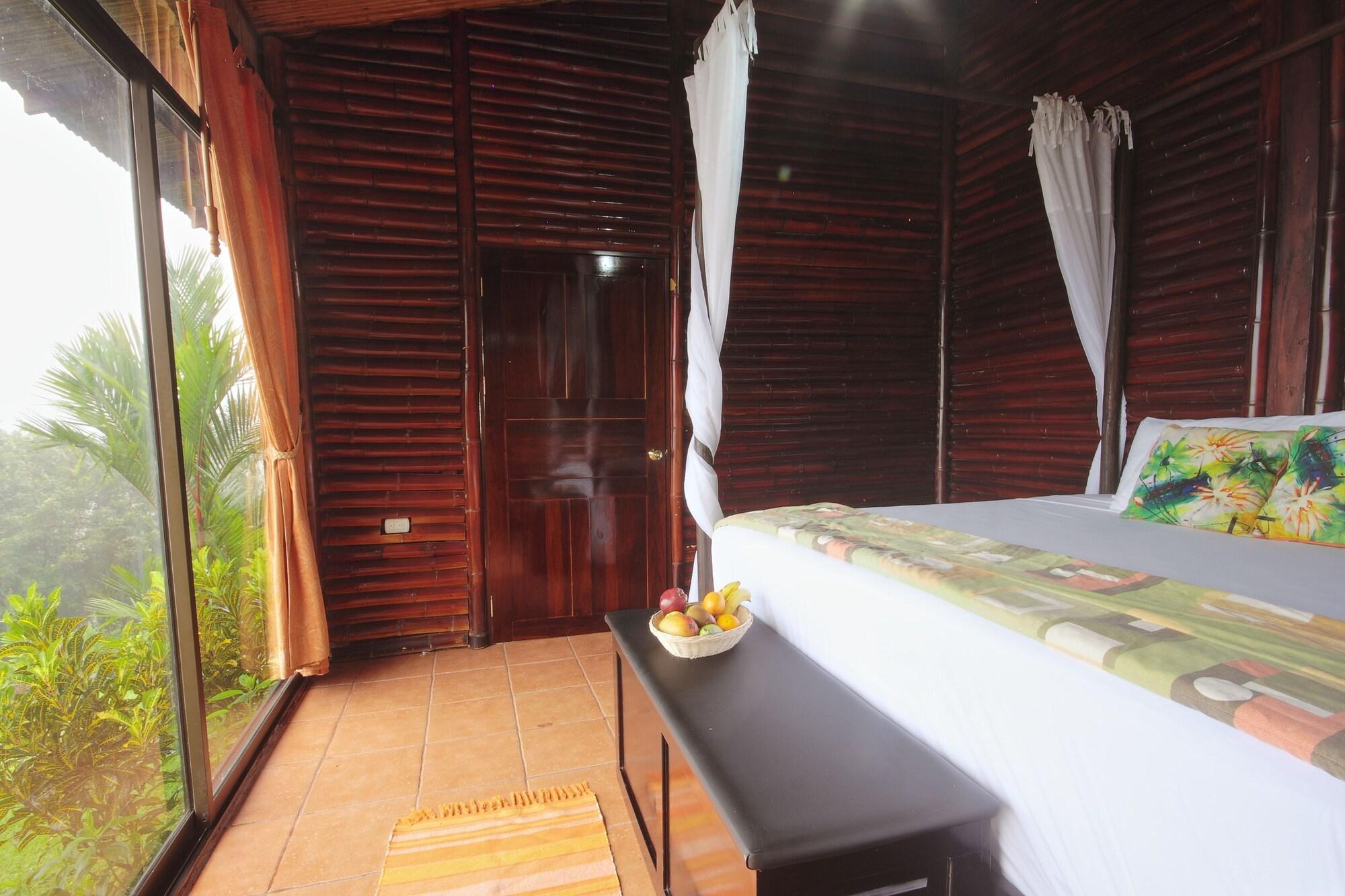 Arenal Waterfall Lodge ภายนอก รูปภาพ