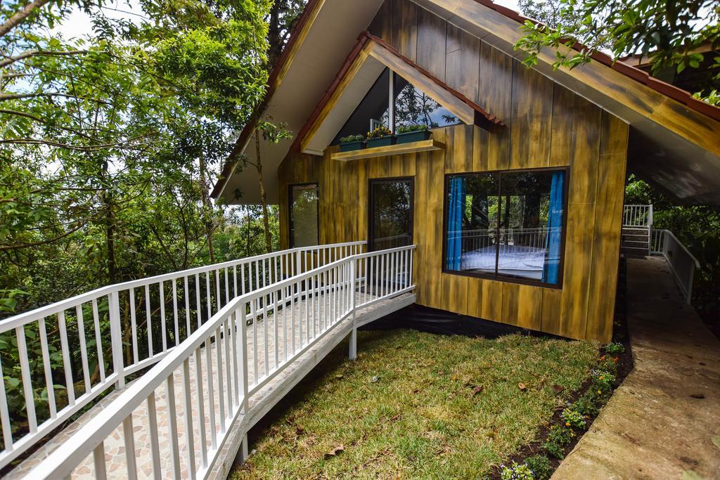 Arenal Waterfall Lodge ภายนอก รูปภาพ